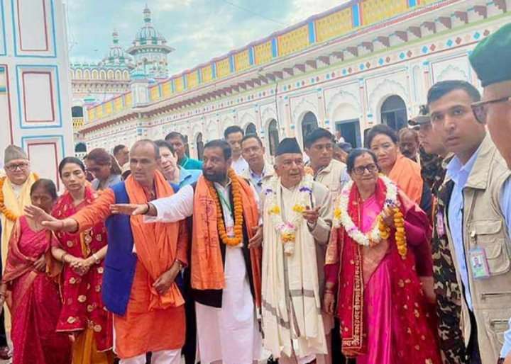 राष्ट्रपति पौडेलद्वारा जानकी मन्दिरको दर्शन तथा विशेष पूजाअर्चना